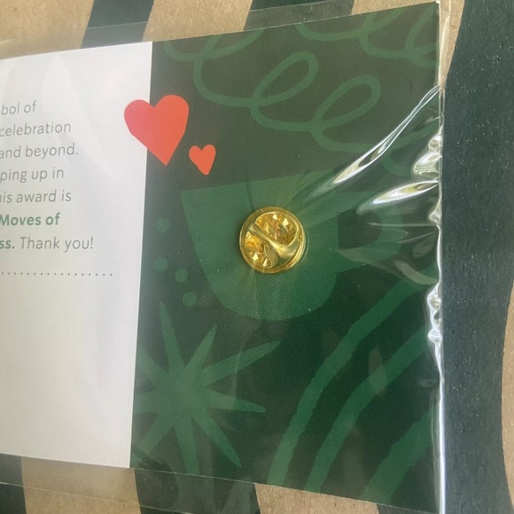 Starbucks Enamel Heart Barista MUG Award Pin W/ Presentation Card SEALED! - Picture 3 of 4